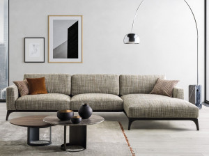 Тканевый диван с полуостровом