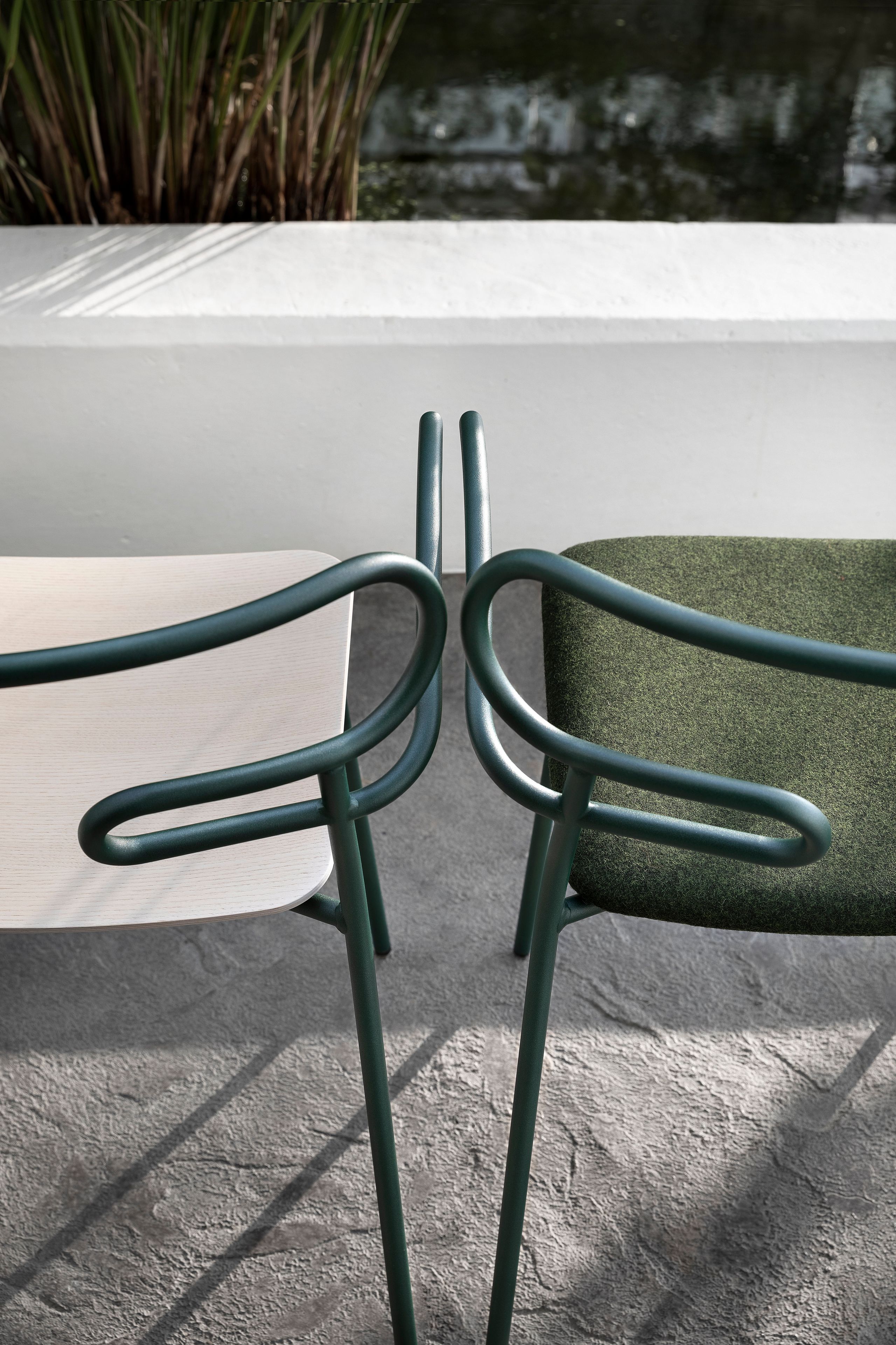 Металлический стул для ресторана с подлокотниками со встроенной подушкой TrabA' Генуя ARCH-00107492 - Вид №7