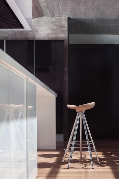 BD Barcelona Design Высокий табурет на жердочке из алюминия и дерева Jamaica sun-id-1371570 - Вид №3