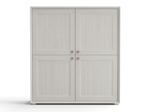 Шкаф с распашными дверцами