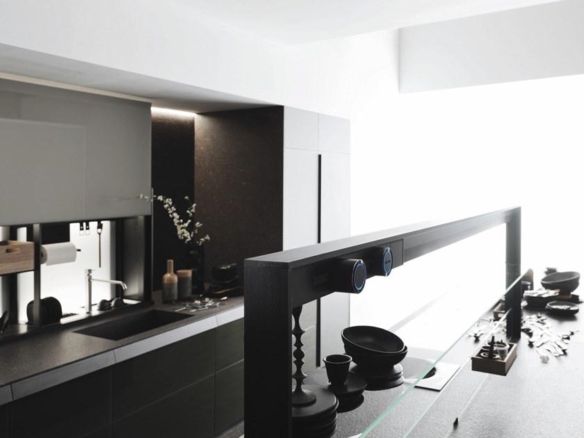 VALCUCINE Стеклянная кухня в современном стиле с островом без ручек Genius loci sun-id-1499790 - Вид №9