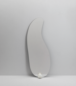 Secolo 1931 Mirror Приставное зеркало обшитое лакированным матовым/глянцевым деревом с мраморным основанием Premium.