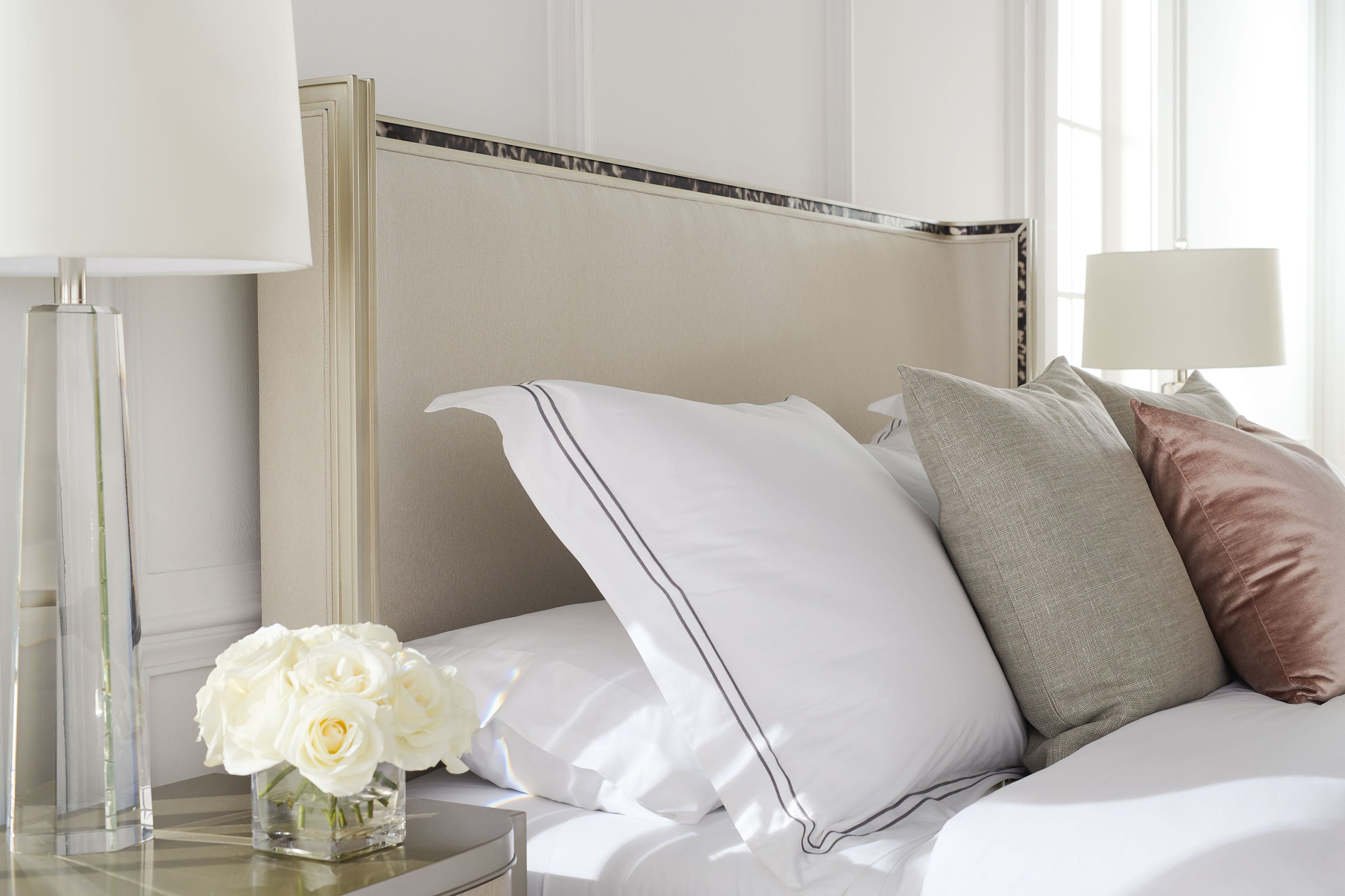 Двуспальная кровать из ткани с высоким изголовьем Caracole DREAM BIG ARCH-00061050 - Вид №2