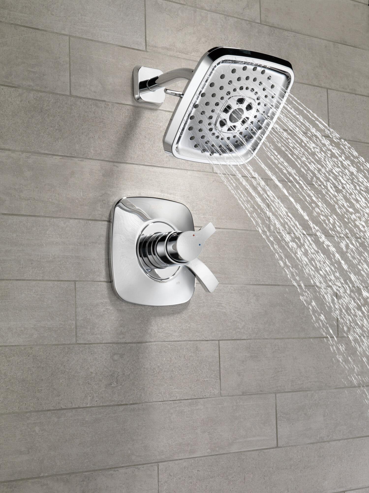 T17252-PN Накладка для душа Monitor® 17 серии H2Okinetic® Delta Faucet Tesla Полированный никель - Вид №5