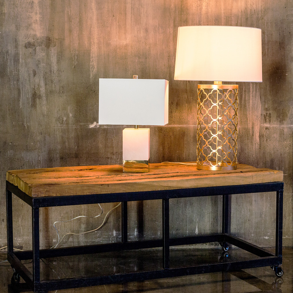 Настольная лампа «Каррара» 3112645 BYOBJECT ВАЗА 130291 Белый;золото Object Desire  - Вид №1