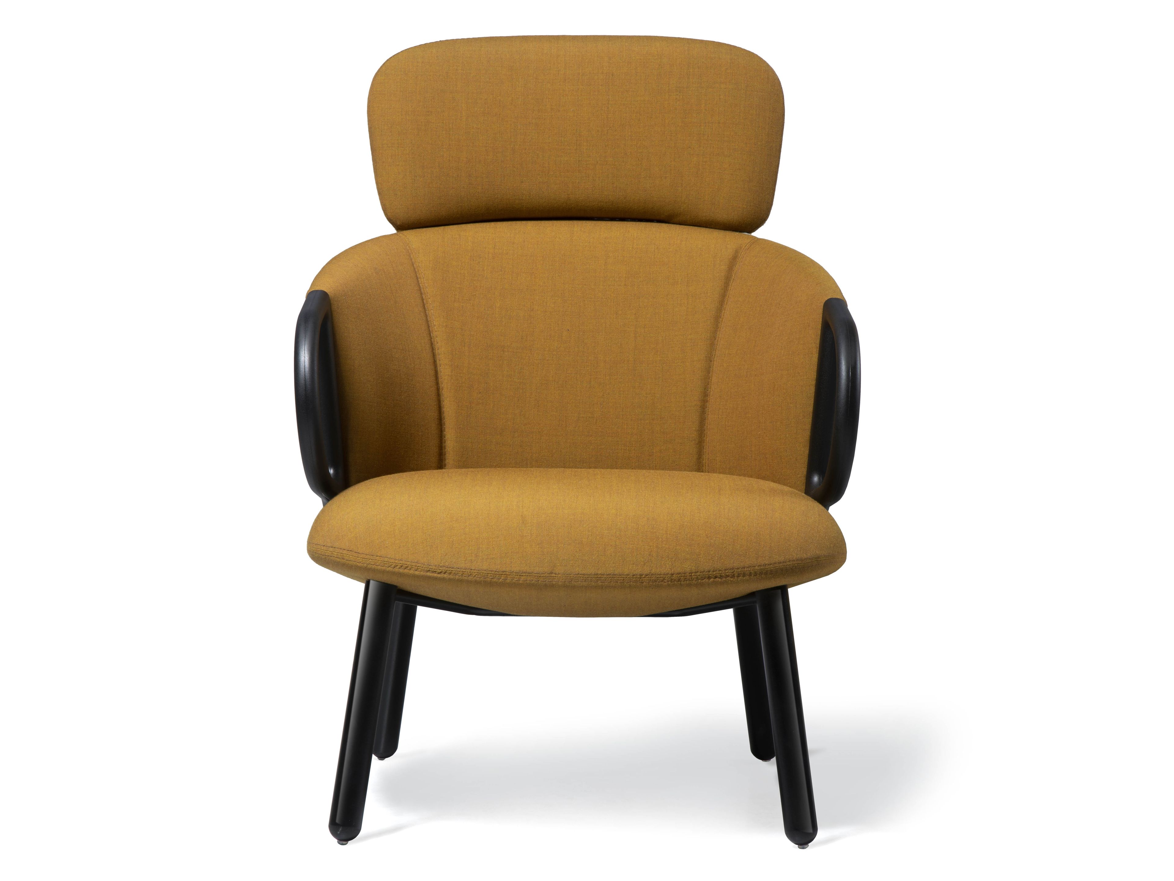 Мягкое тканевое кресло с подлокотниками и деревянной рамой GABER Cucaracha ARCH-00113391