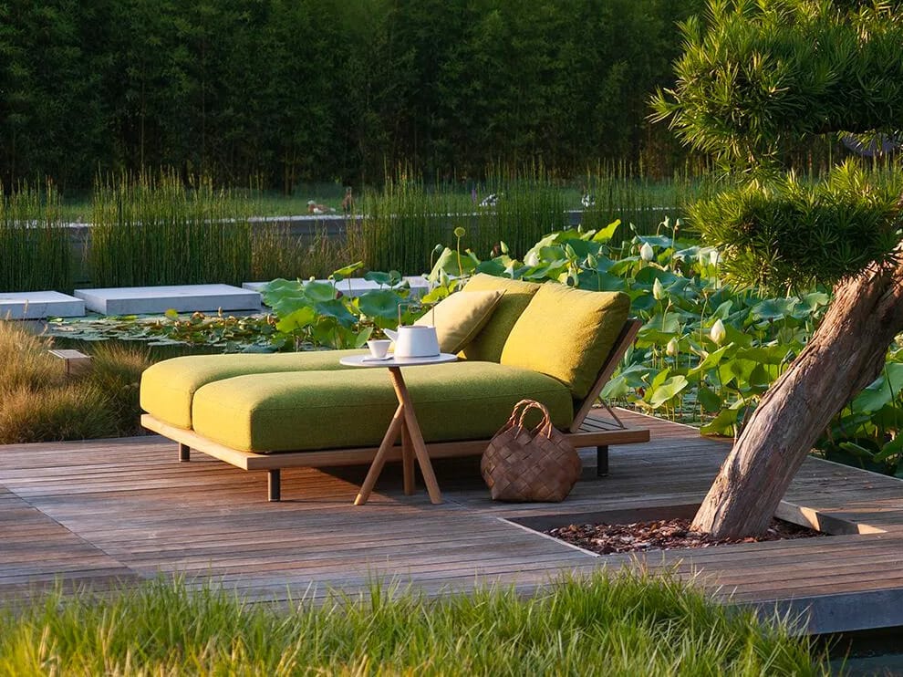 2-местный садовый диван Batyline® с полуостровом RODA Philia ARCH-00150394