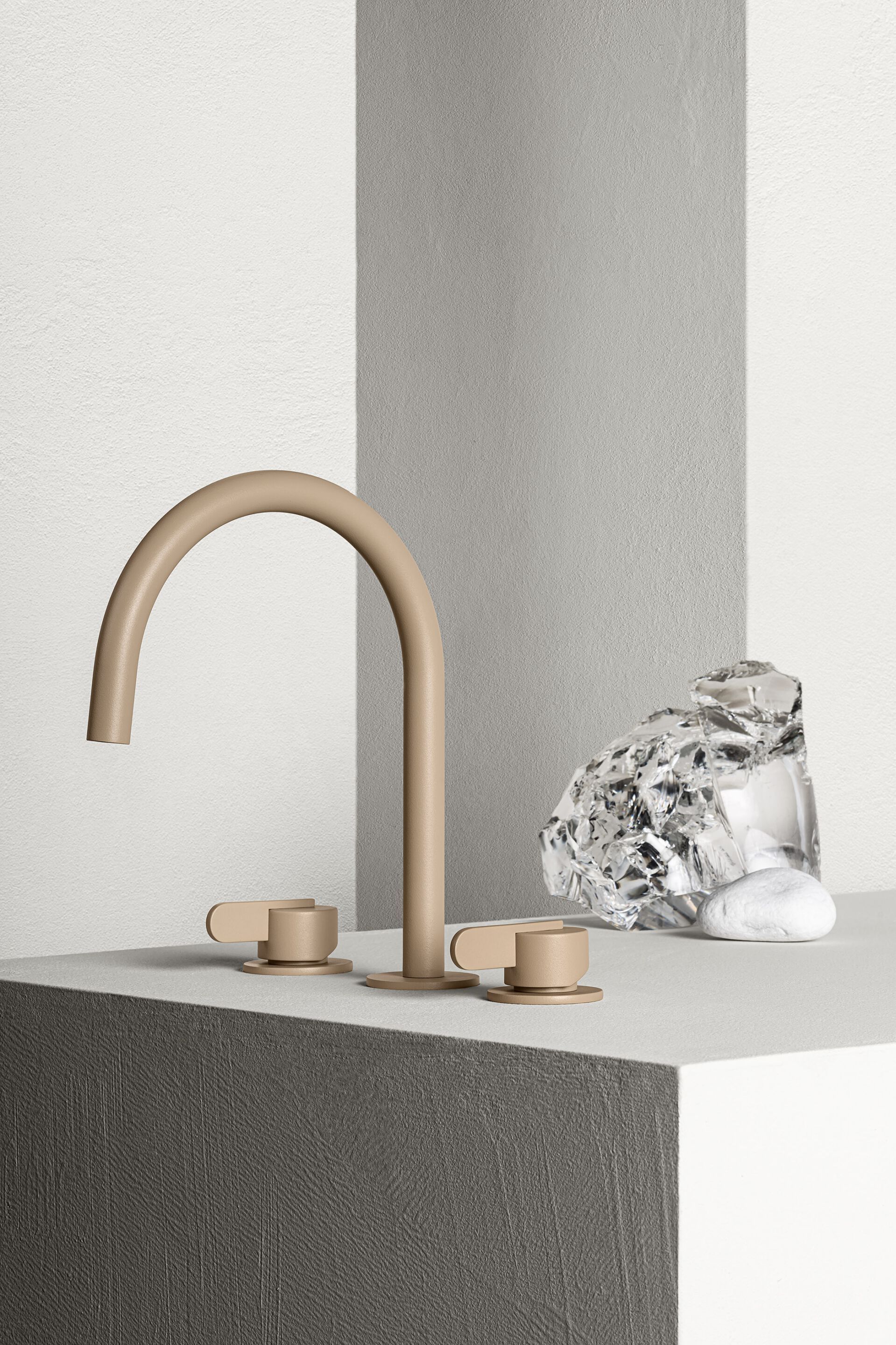 Смеситель для раковины с 3 отверстиями QD Magistro Lab Swing ARCH-00041222 - Вид №2