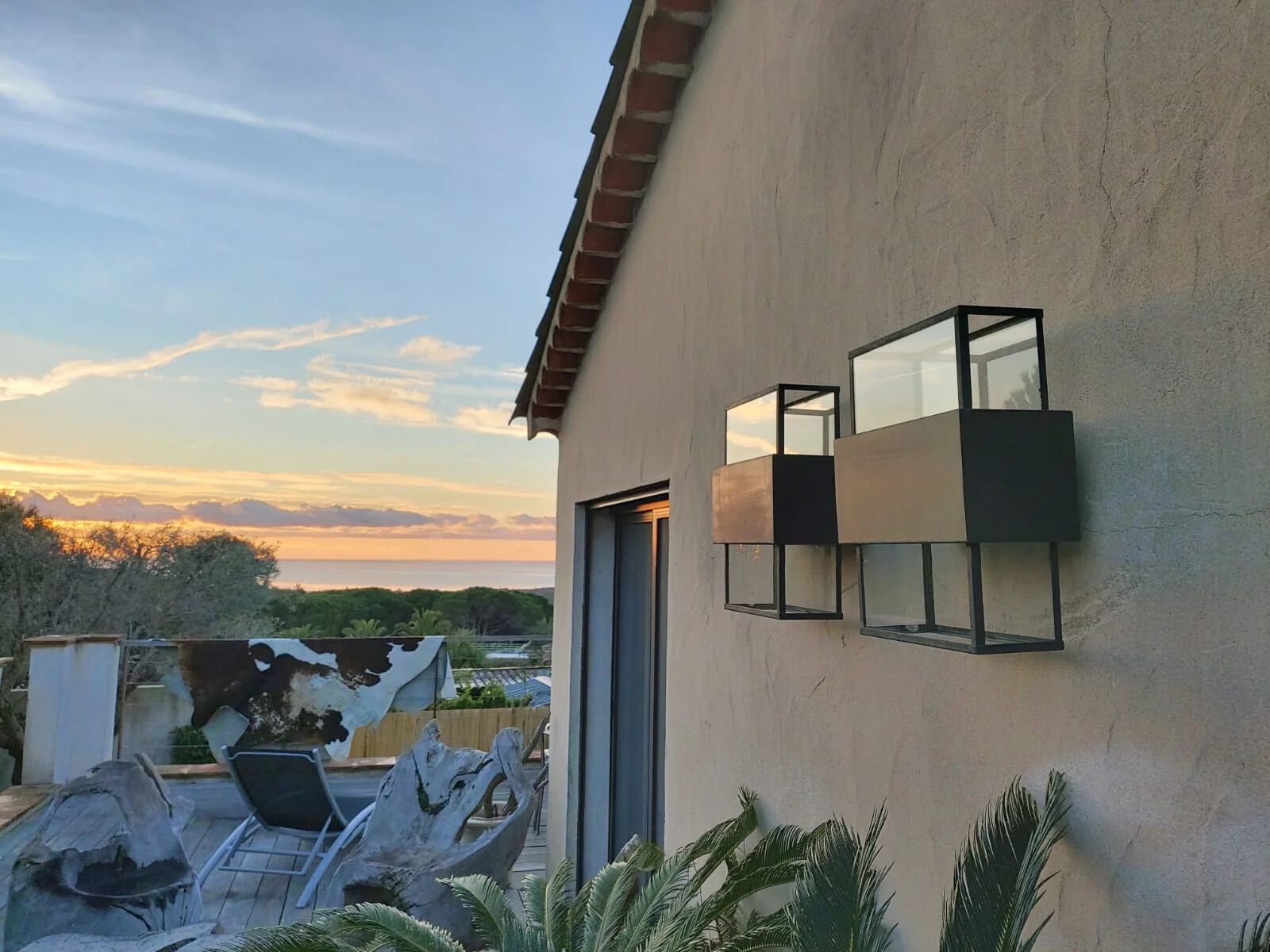 Латунь открытый настенный светильник Authentage Lighting Q-Bri ARCH-00043221 - Вид №2