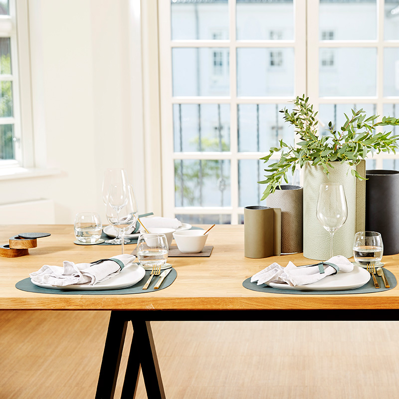 981065 NUPO dark green подстановочная салфетка фигурная 37x44 см, толщина 1,6 мм;LIND DNA  - Вид №1