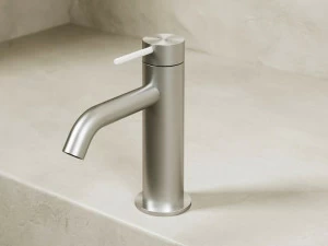 SDR CERAMICHE Смеситель для раковины на столешницу из нержавеющей стали с одним отверстием King Ki1