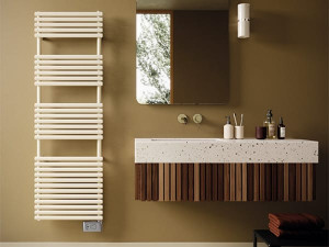 Вертикальный электрический полотенцесушитель