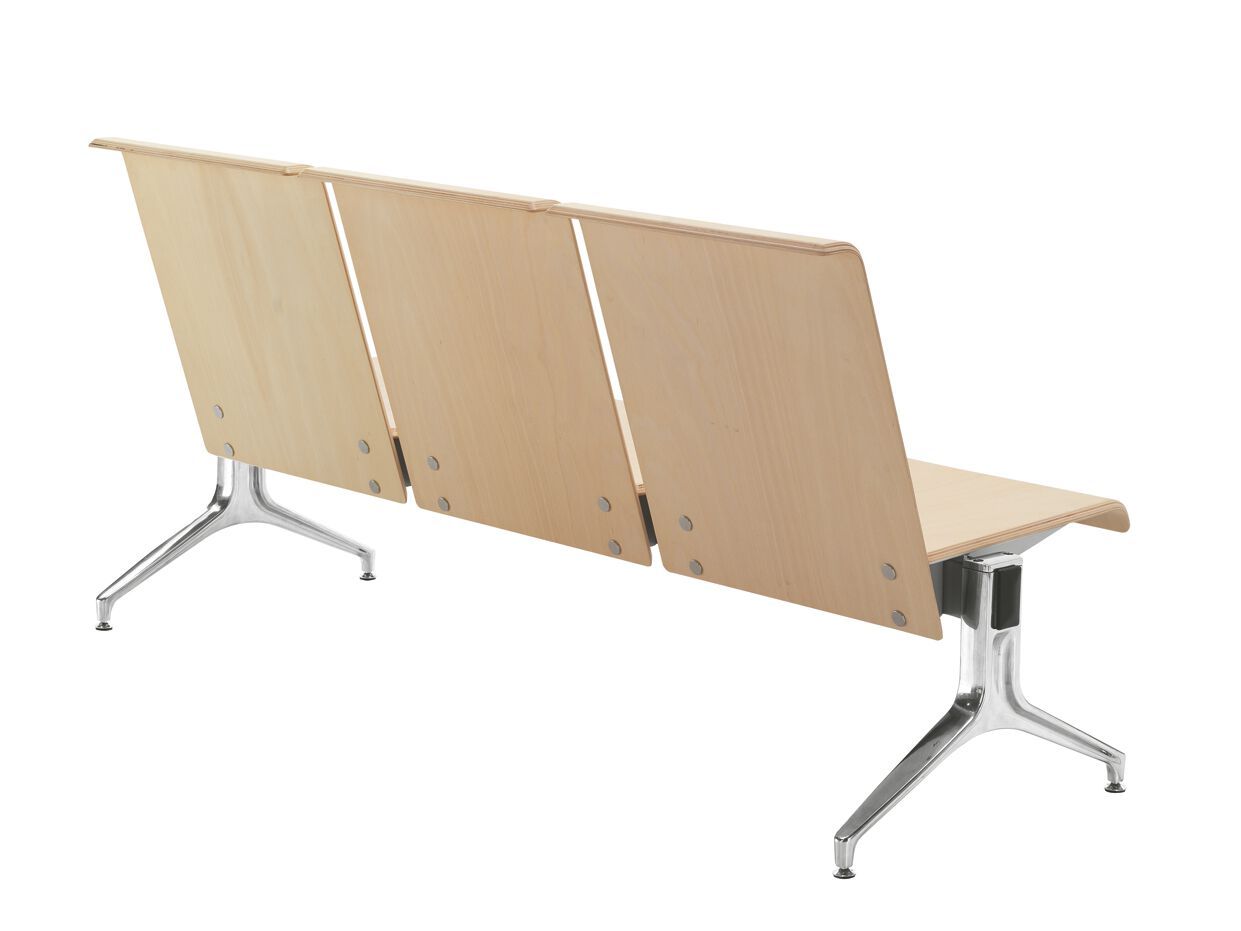 Сидя на деревянном баре Sesta Linate ARCH-00081043