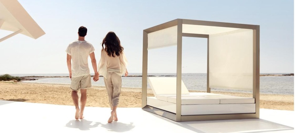 004135 Кровать с навесом со шторкой Vondom Vela - Вид №2