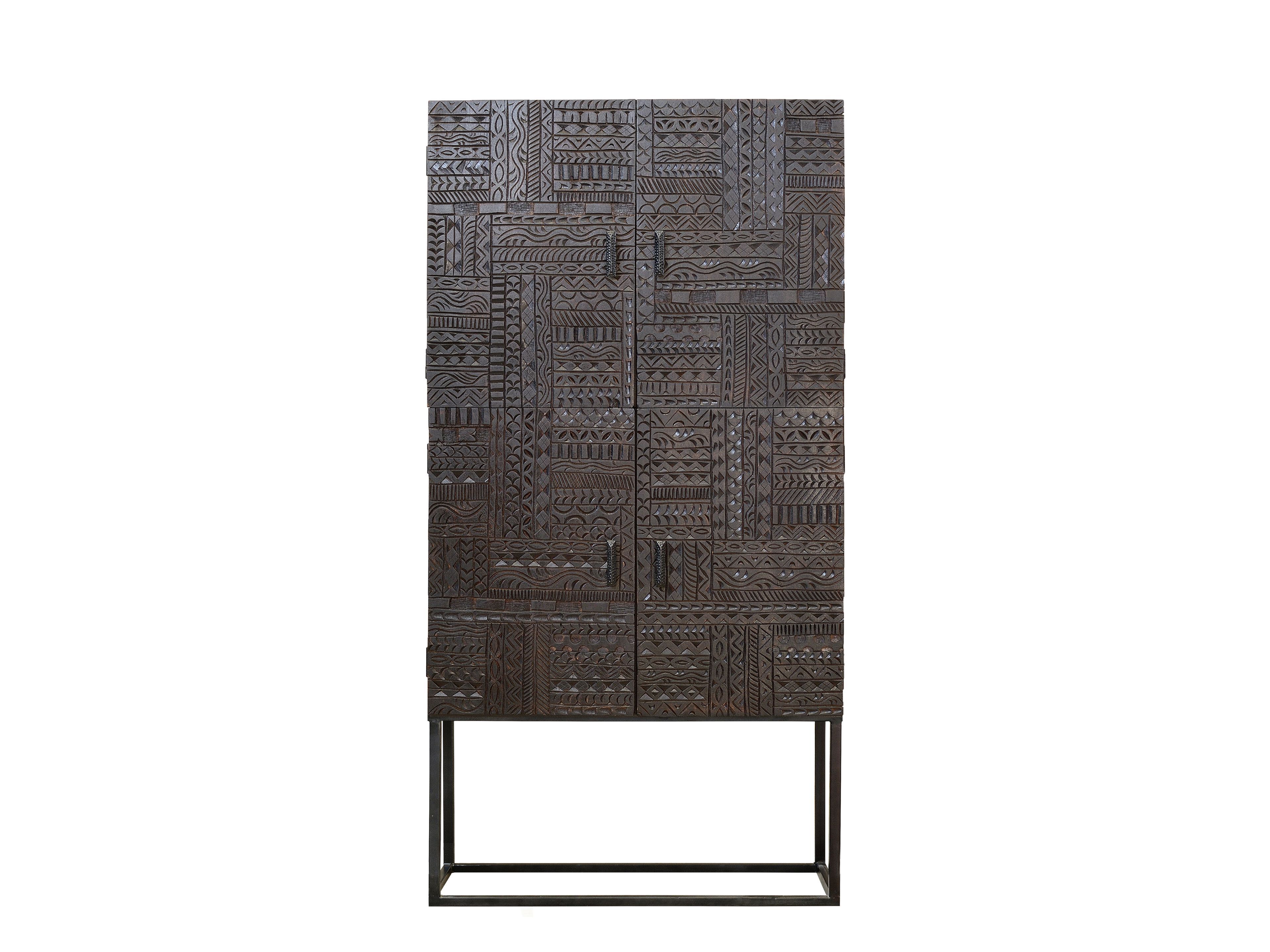 Сервант из манго с распашными дверцами Giner y Colomer Jeroglifico ARCH-00091855