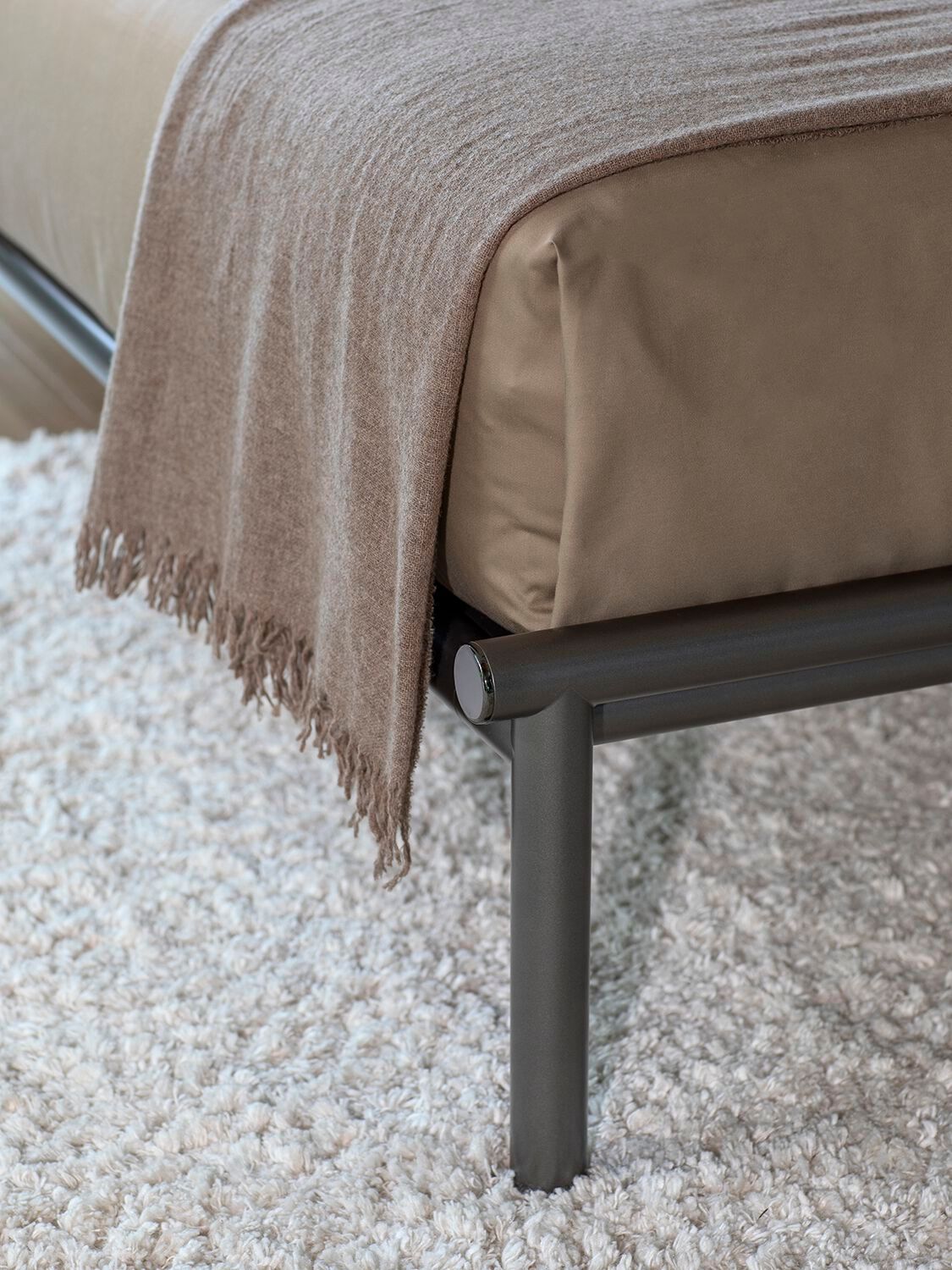 Двуспальная кровать Flou ARCH-00121555 - Вид №1