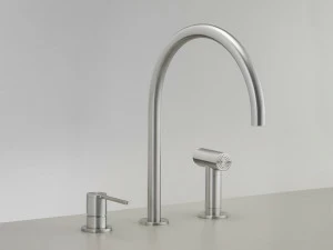 Ceadesign Смеситель для кухни на 3 отверстия из нержавеющей стали с вытяжным душем Innovo Inv 83