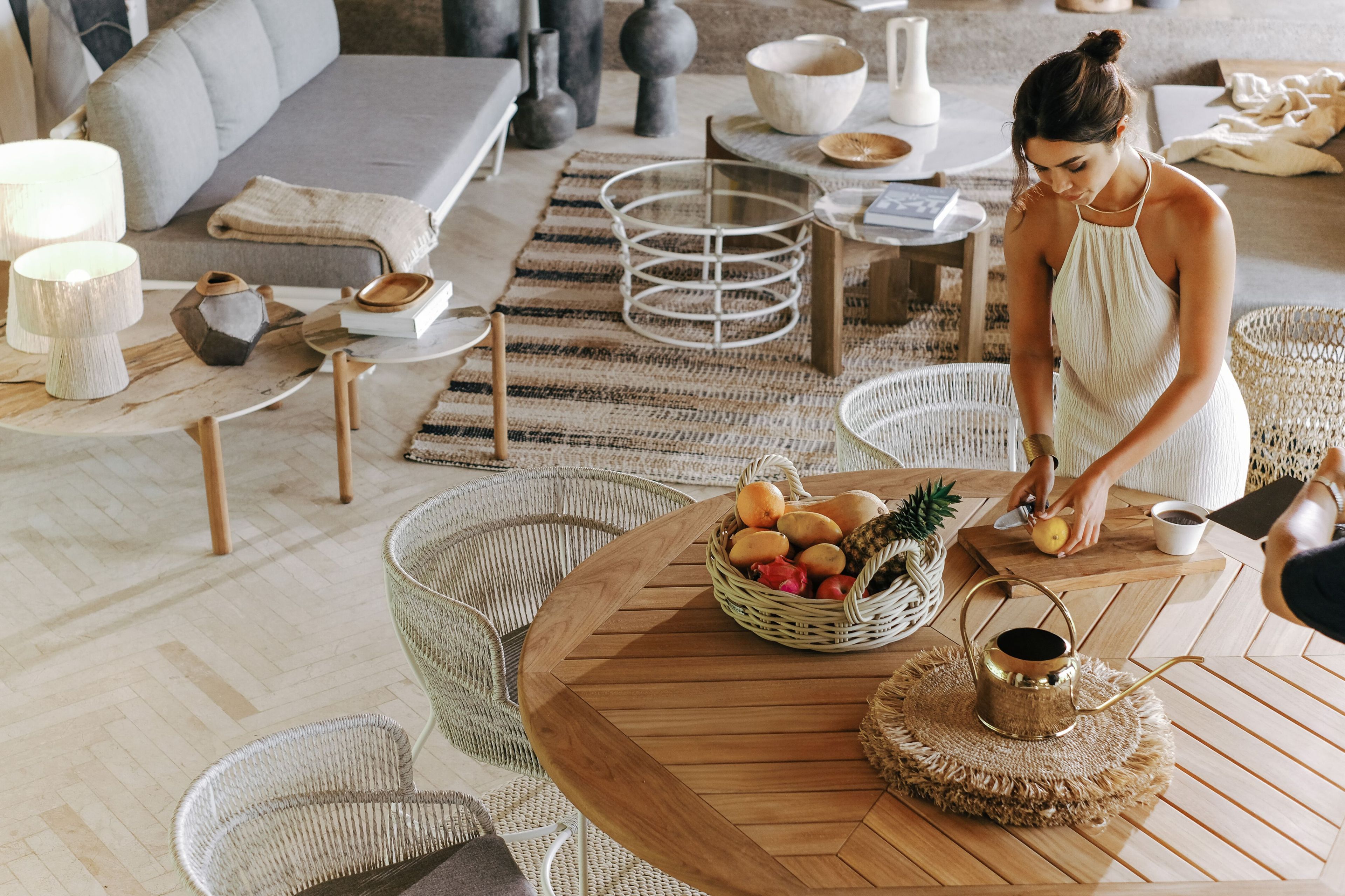 Круглый стол из тикового дерева cbdesign Tino ARCH-00117165 - Вид №1