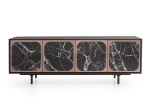 Шкаф из дерева и стекла с распашными дверями