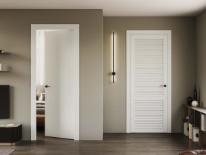 Лакированная распашная дверь