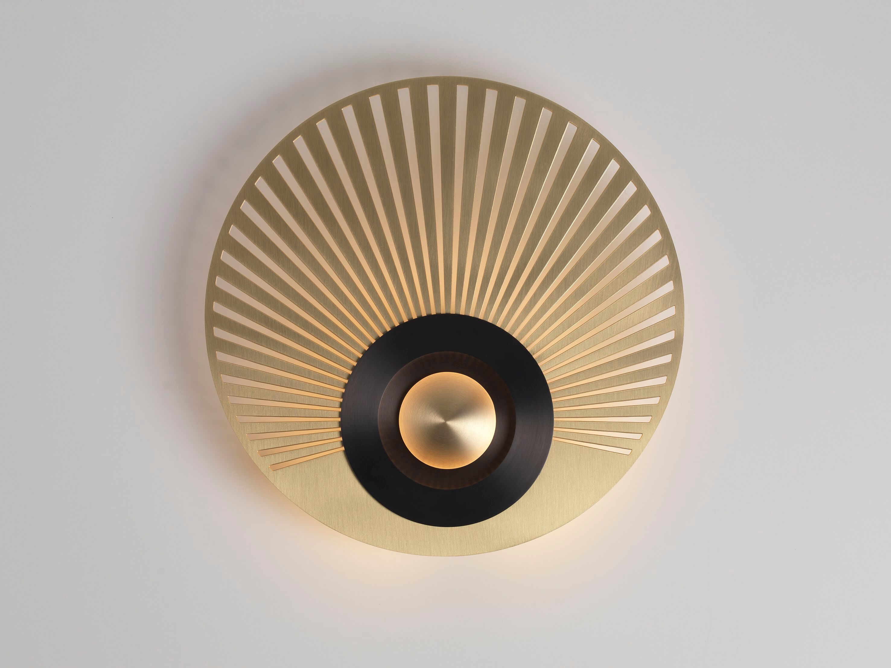 Латунный светодиодный настенный светильник CVL Luminaires Земля ARCH-00149772 - Вид №4