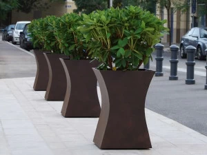 CYRIA Кашпо для общественных мест из стали