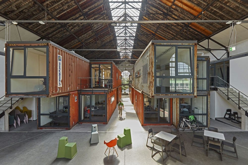 Полипропиленовый стул с подлокотниками VITRA Eames Plastic Chair ARCH-00057074 - Вид №12