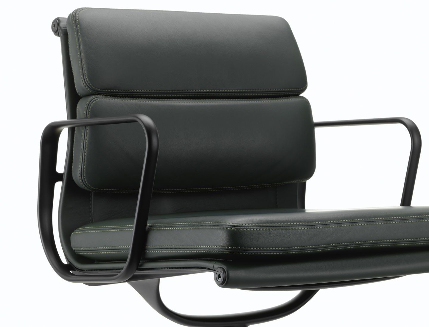 Кожаный стул с подлокотниками VITRA Eames Soft Pad Group ARCH-00088842 - Вид №18