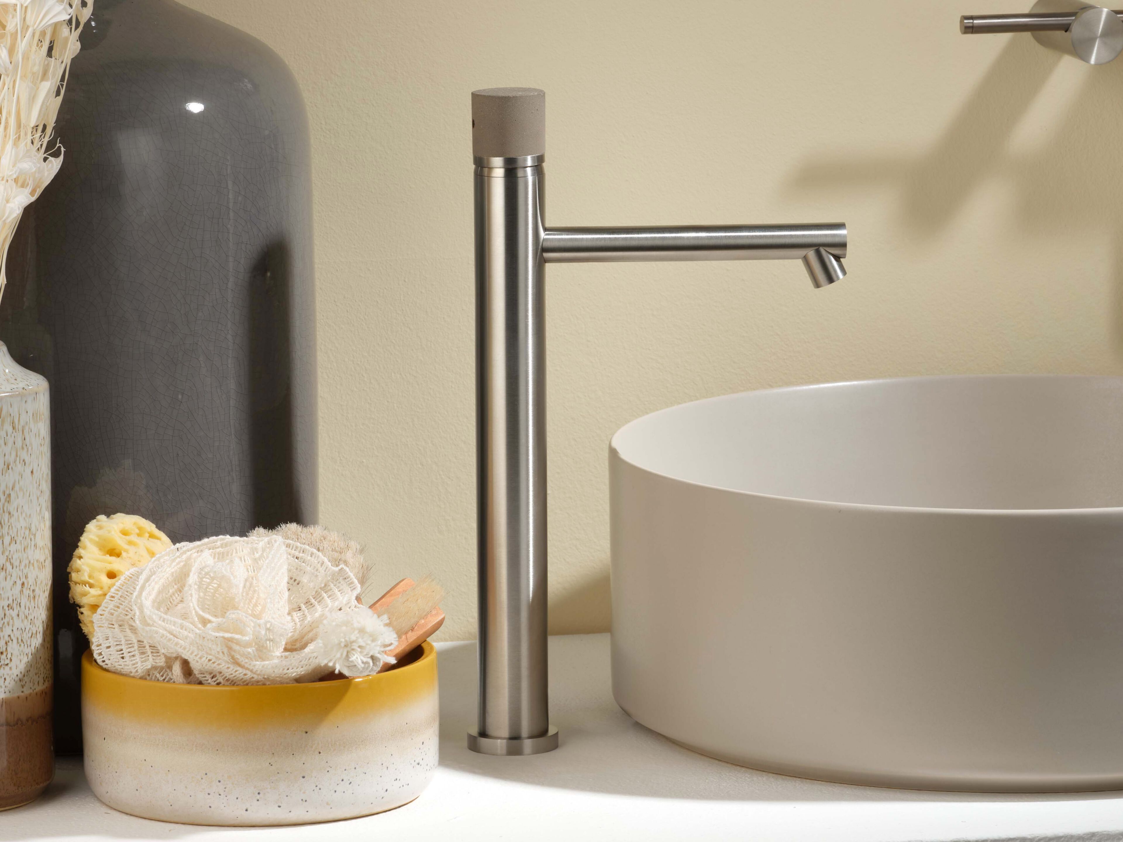 Однорычажный смеситель для раковины из нержавеющей стали Ritmonio Diametro35 Inox Concrete ARCH-00007142 - Вид №1