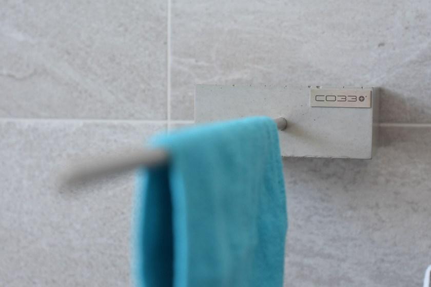 CO33 Вешалка для полотенец в бетоне Balneos Blb3 - Вид №2