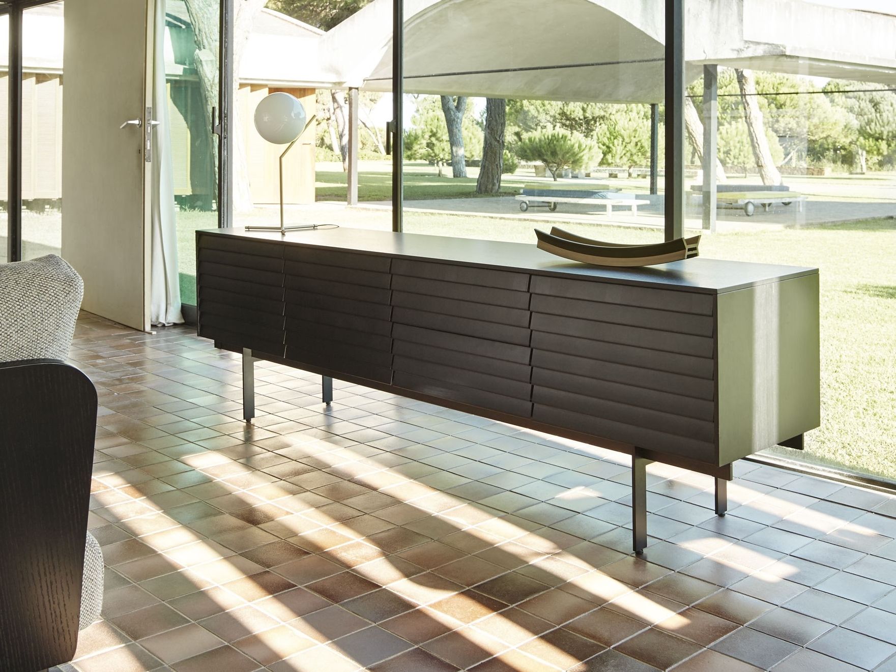 Деревянный шкаф с распашными дверями Punt Сассекс ARCH-00035164 - Вид №4