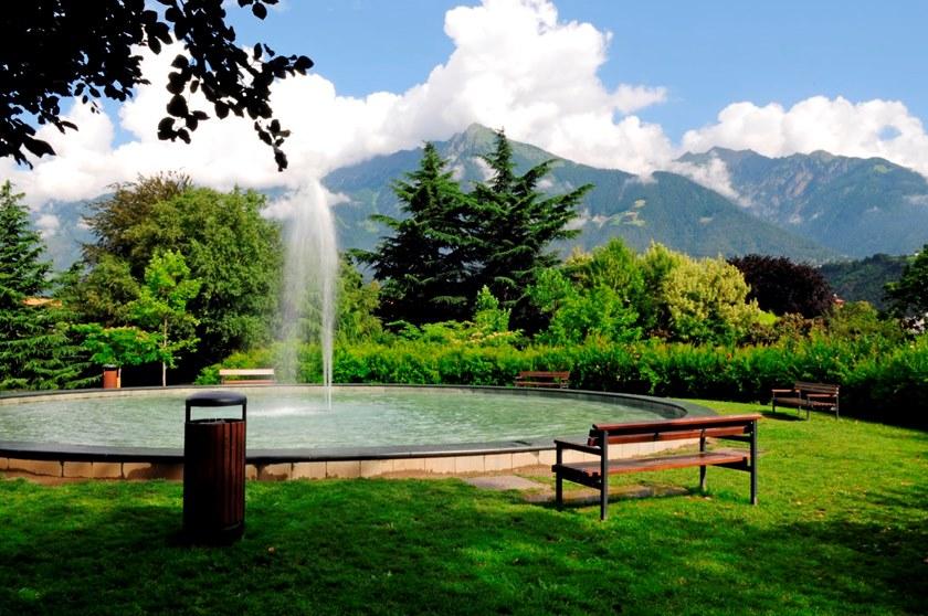 Euroform W Скамья из дерева с подлокотниками со спинкой Quattro 83, 85 - Вид №6