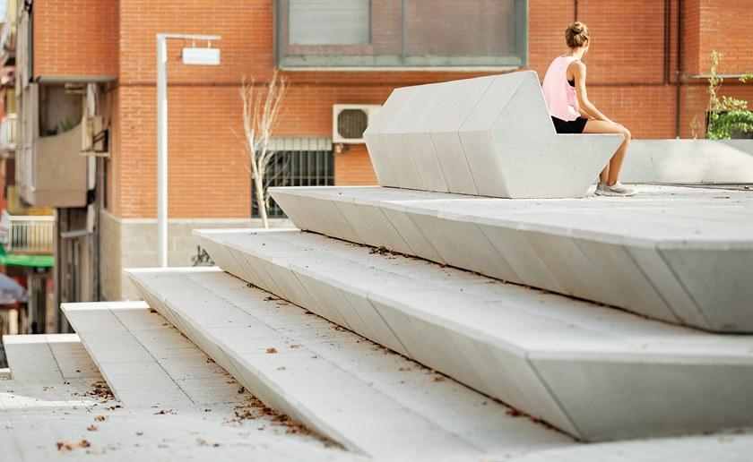 URBIDERMIS Бетонная скамья со спинкой 108 sun-id-1437909 - Вид №1