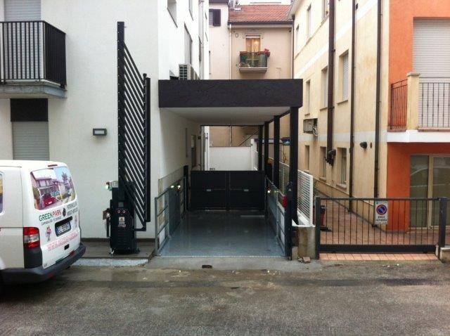 GREEN PARK Подъемник для водителя автомобиля на борту с крышей или без нее Ascensori per auto e montauto sun-id-1401238 - Вид №29