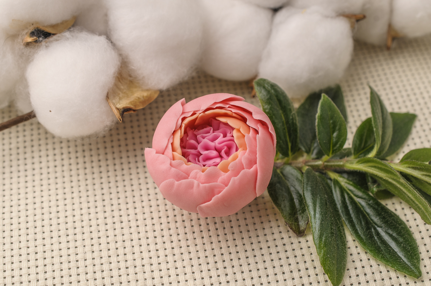 10220 Форма "Бутон пиона королевский S" силикон HobbyPage 