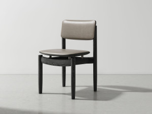 Мягкий стул с дубовой рамой