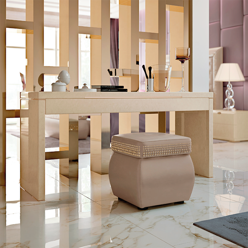 Туалетный столик  TURRI T743 