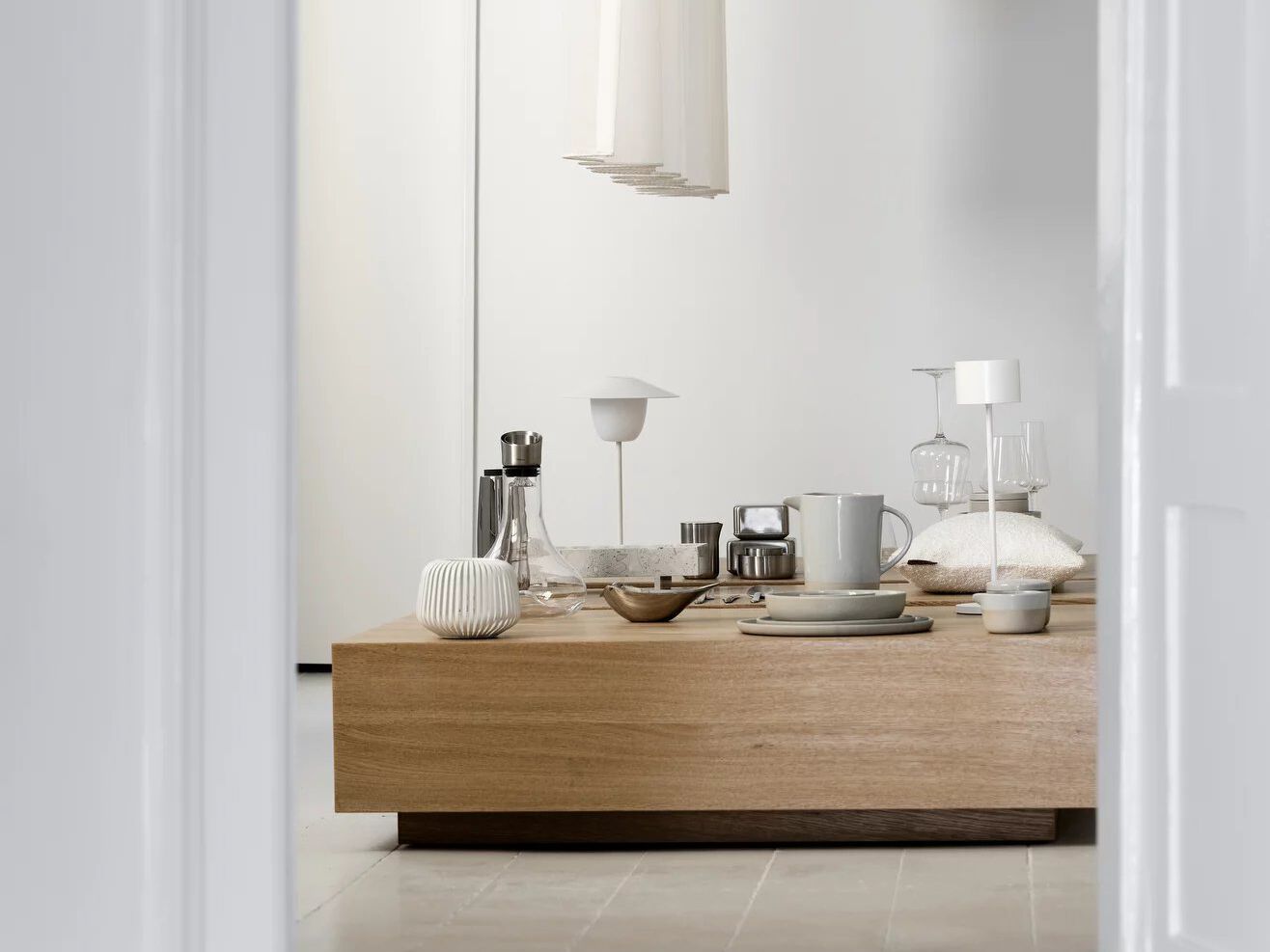 Прямоугольный журнальный столик из дуба blomus Goba ARCH-00048126 - Вид №4