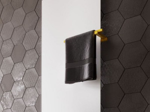 Вешалка для полотенец с полотенцесушителем