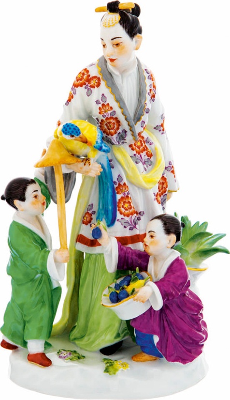10572199 Meissen Фигурка 15см "Японка с двумя детьми и попугаем" (П.Райнеке, 1705г.)(пара к 65641) Фарфор 