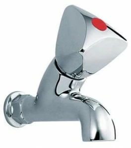 rvb Смеситель для умывальника настенный на одно отверстие Trio 1001.--.04