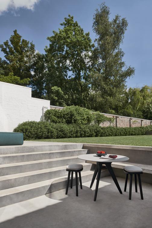 MNST980 Обеденный стол teak nero ⌀100см Manutti Torsa - Вид №13