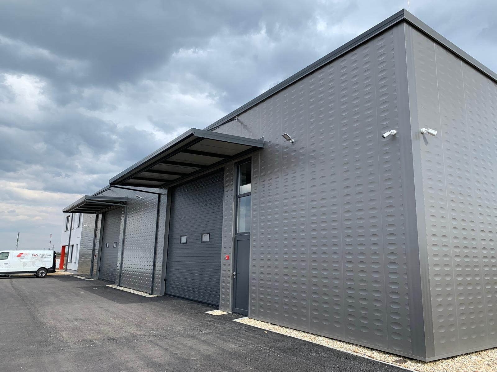 Изолированная металлическая панель для фасада ELCOM SYSTEM ТЕРМОПАРЕТЫ® ARCH-00151976 - Вид №11