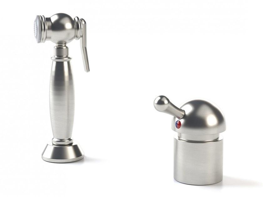 Officine Gullo Металлический кухонный смеситель с двумя отверстиями и ручным душем в современном стиле sun-id-1455953 - Вид №1