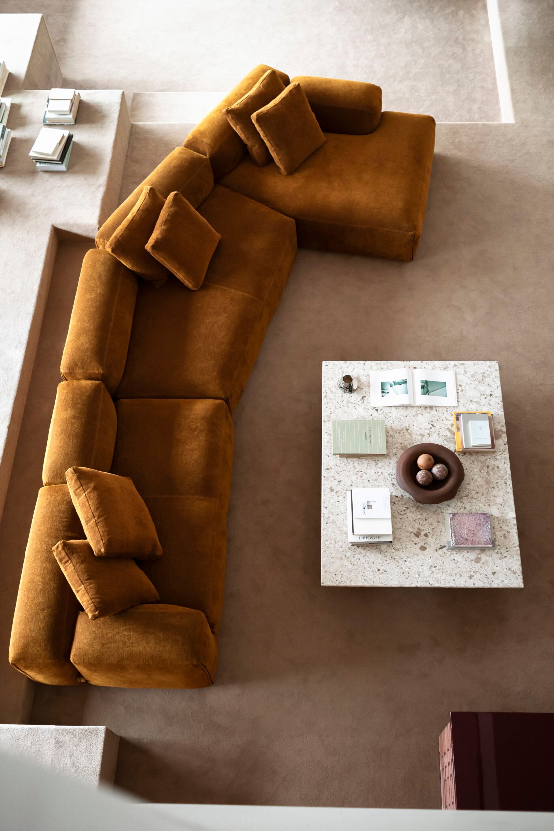 Прямоугольный журнальный столик с мраморной столешницей Tacchini TAKO ARCH-00035530 - Вид №1