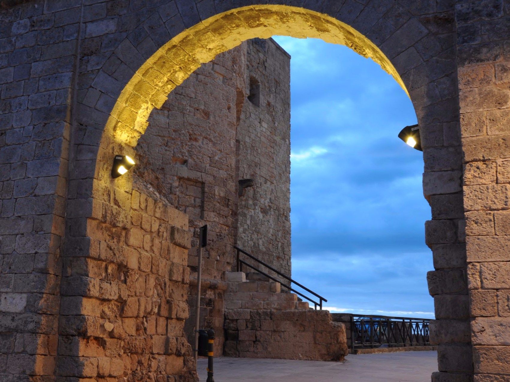 Настенный светильник для наружного применения Neri Tyl ARCH-00065508