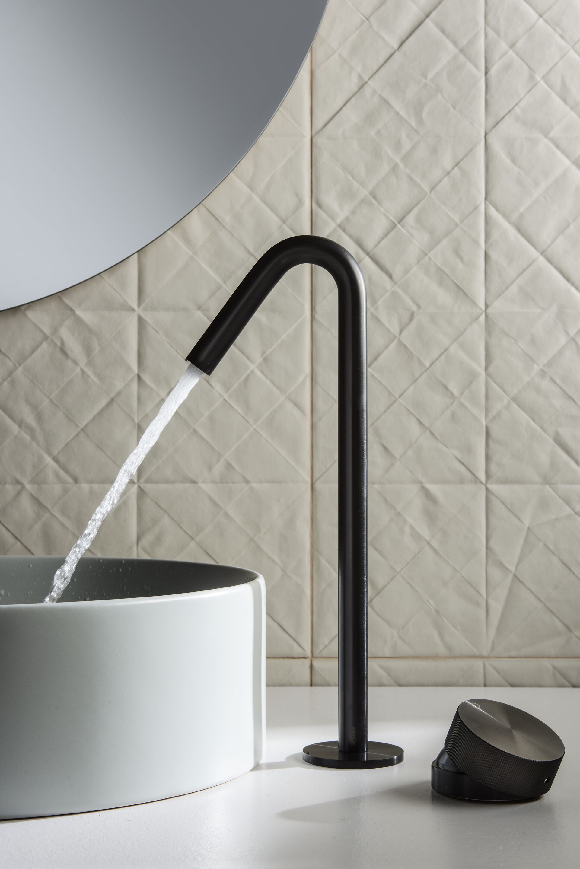 Однорычажный смеситель для раковины из нержавеющей стали Amphora Reel ARCH-00127965 - Вид №4