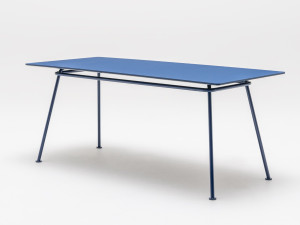 Металлический прямоугольный обеденный стол