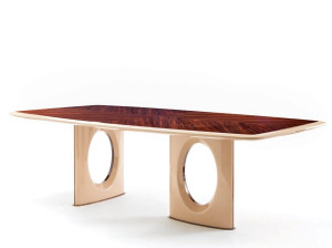 Прямоугольный обеденный стол