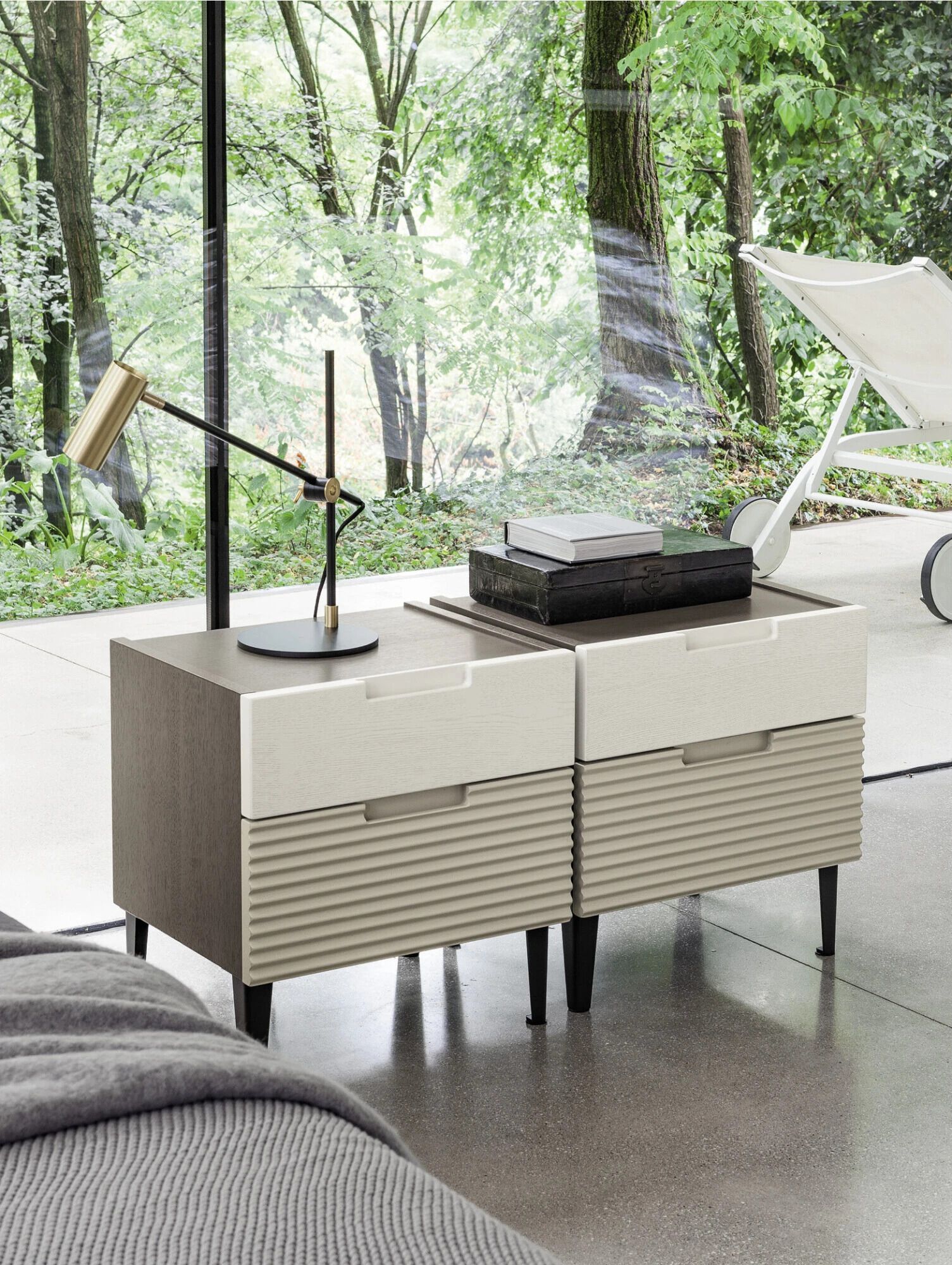 Тумбочка из массива дерева с ящиками Devina Nais Ноль.16 ARCH-00145217 - Вид №1